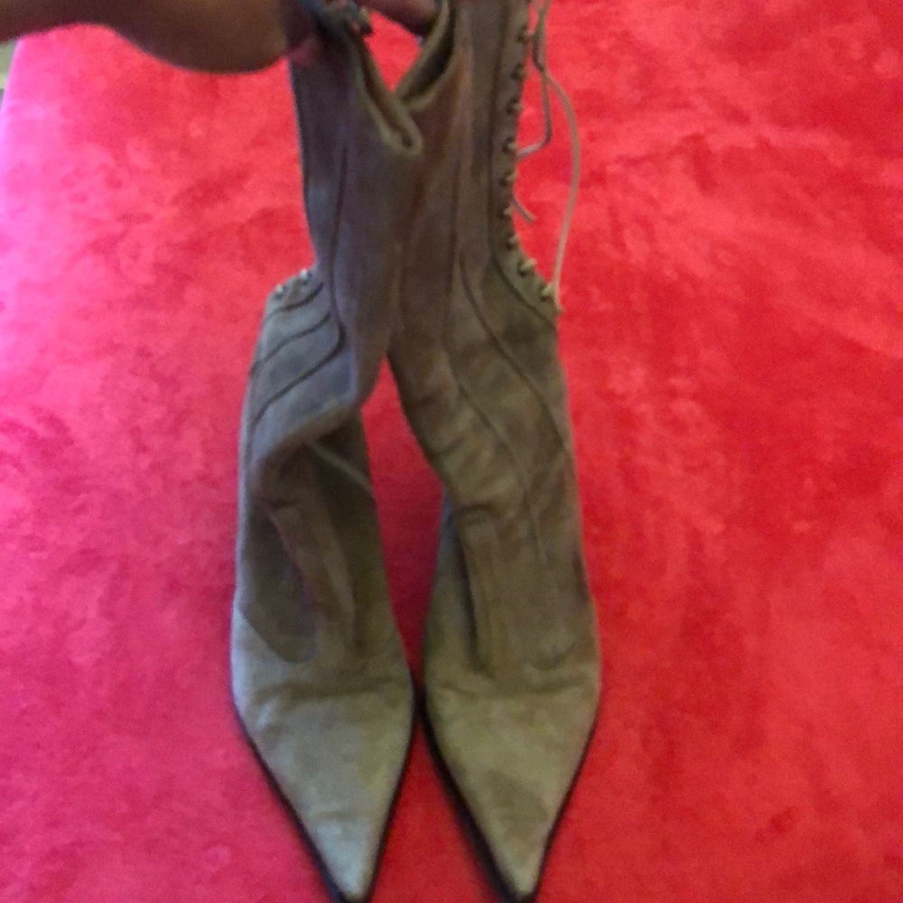Mid heel back laced up boots